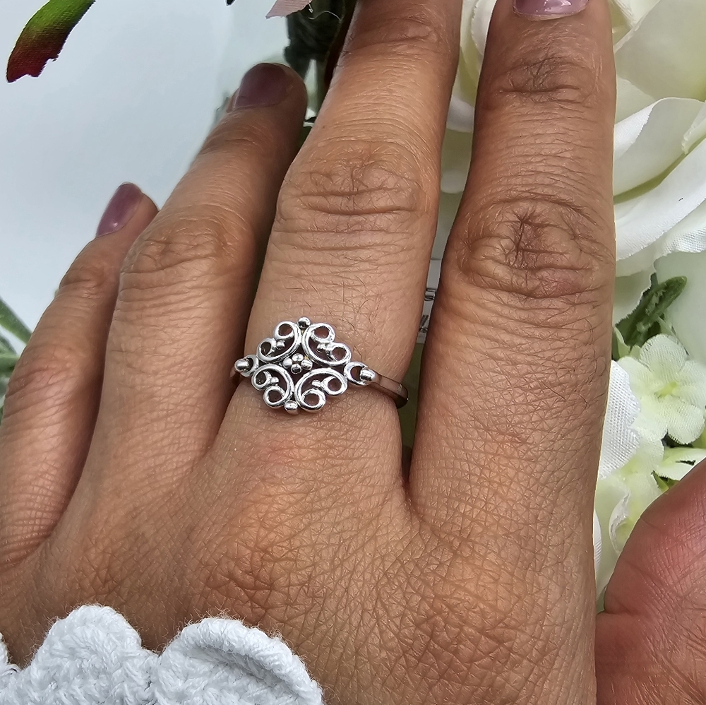 🥰 Hug Me Flower STERLING SILVER RING - Picture 3 of 6